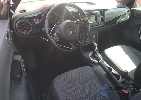 2019 Volkswagen Beetle S z USA, uszkodzony, nr VIN 3VWFD7AT9KM718059